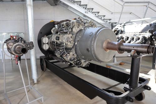 In Le Mans starten 32 Wagen zum ersten Grand-Prix-Rennen der Welt (1906)