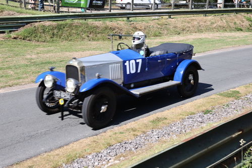 Andy Warhol wird geboren (1928)