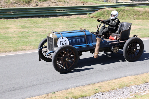 Andy Warhol wird geboren (1928)