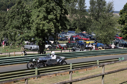 Andy Warhol wird geboren (1928)