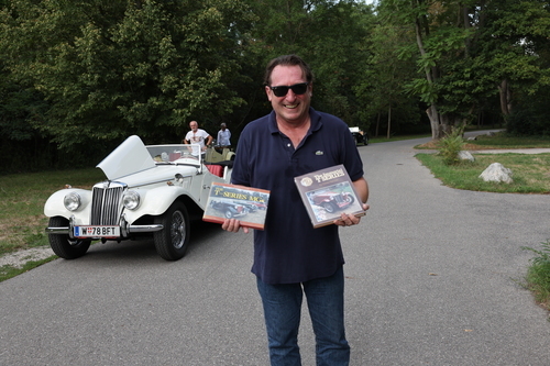 Die erste Ausgabe der Jugendzeitschrift BRAVO erscheint (1956)