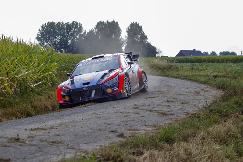 Platz 1 und 4 für Hyundai bei der Rallye Belgien