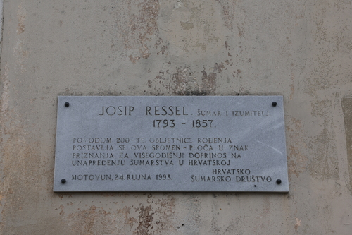 Der Schauspieler, Schriftsteller und Kabarettist Helmut Qualtinger wird in Wien geboren (1928) Der Schauspieler, Schriftsteller und Kabarettist Helmut Qualtinger wird in Wien geboren (1928)
