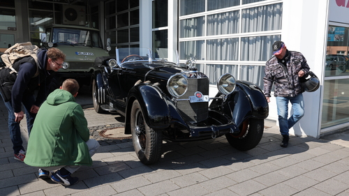 Bob Burman auf Blitzen Benz erreicht am Strand von Daytona (Florida) eine Geschwindigkeit von 228,1 km/h -Weltrekord! (1911)