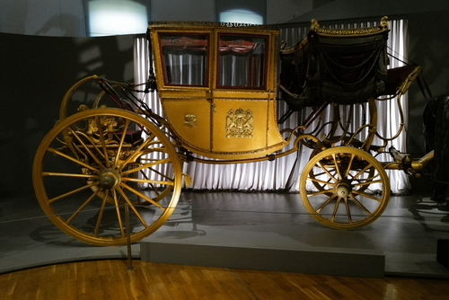 Der ungarische Pionier der Aerodynamik Theodore von Kármán wird in Budapest geboren (1881) Der ungarische Pionier der Aerodynamik Theodore von Kármán wird in Budapest geboren (1881)