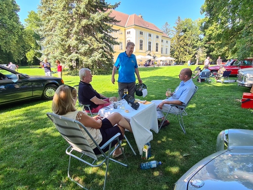 Die Lange Zählung des Maya-Kalenders beginnt mit dem Datum 13.0.0.0.0 (3114 v. Chr.)