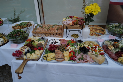 Der Flugplatz in Salzburg wird offiziell eröffnet (1926)