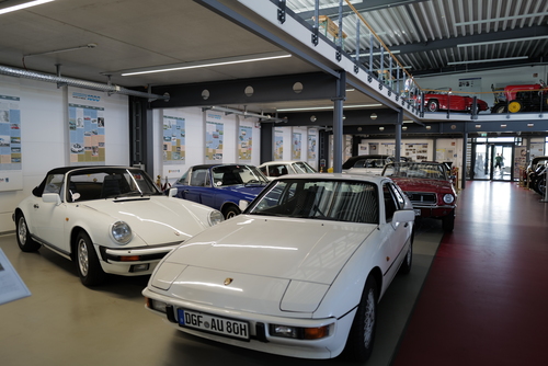 Die Rockband Queen beginnt im Rockfield Studio 1 Monmouth (Wales) die Aufnahmen für Bohemian Rhapsody (1975)