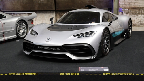 Die erste Ausgabe der Jugendzeitschrift BRAVO erscheint (1956)