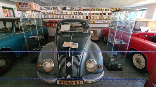 Die erste Ausgabe der Jugendzeitschrift BRAVO erscheint (1956)