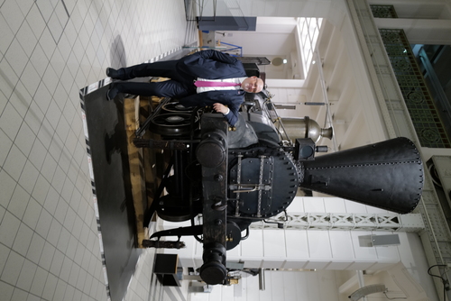 Der erste Salzburger Dom wird von Abtbischof Virgil eingeweiht (774)