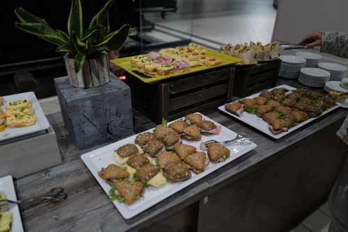 Der erste Salzburger Dom wird von Abtbischof Virgil eingeweiht (774)