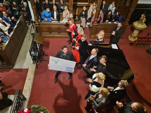 Der US-amerikanischer Sänger Frank Sinatra wird in Hoboken, New Jersey geboren (1915)