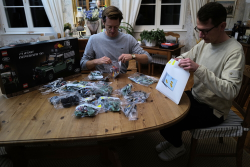 Der französische Automobildesigner Paul Bracq wird in Bordeaux geboren (1933)