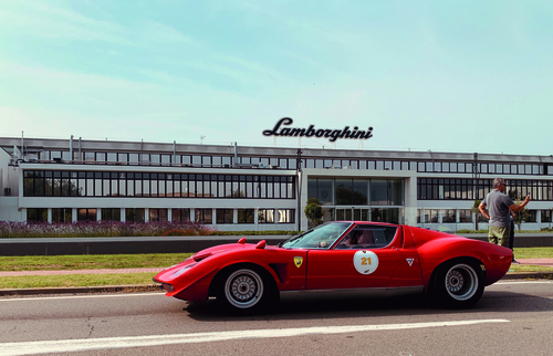 Lamborghini ist sechzig