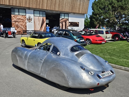Der erste Porsche 356-001 bekommt eine Einzelgenehmigung der Kärntner Landesregierung (1948) Der erste Porsche 356-001 bekommt eine Einzelgenehmigung der Kärntner Landesregierung (1948)