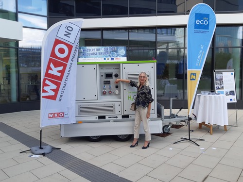 László József Bíró erhält ein US-Patent auf den von ihm entwickelten Kugelschreiber (1943)