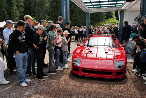 Der Motorenkonstrukteur Karl Maybach, der Sohn Wilhelm Maybachs, wird in Deutz geboren (1879)