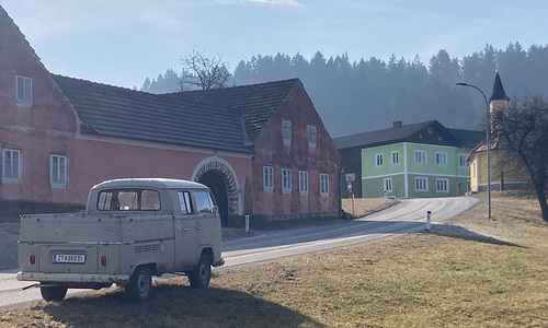 Der österreichische Automobilkonstrukteur Ernst Fiala wird geboren (1928) Der österreichische Automobilkonstrukteur Ernst Fiala wird geboren (1928)