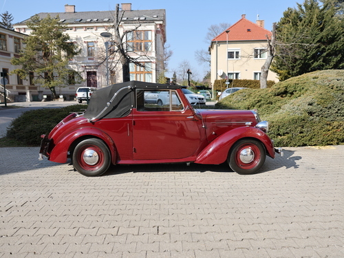 Andreas Nikolaus „Niki“ Lauda wird in Wien geboren (1949) Andreas Nikolaus „Niki“ Lauda wird in Wien geboren (1949)