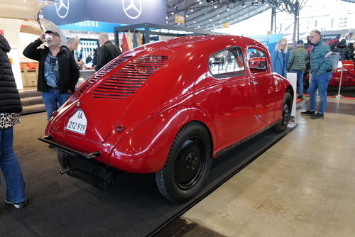 Die Rennfahrer-Zwillinge Mario und Aldo Andretti werden geboren (1940) Die Rennfahrer-Zwillinge Mario und Aldo Andretti werden geboren (1940)