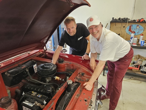 Auf der Weltausstellung in New York präsentiert Ford den Ford Mustang (1964) Auf der Weltausstellung in New York präsentiert Ford den Ford Mustang (1964)