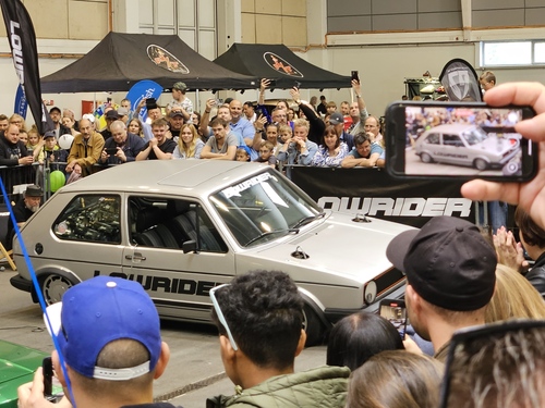 August Horch gründet die nach ihm benannten Motorenwagenwerke in Zwickau (1904)