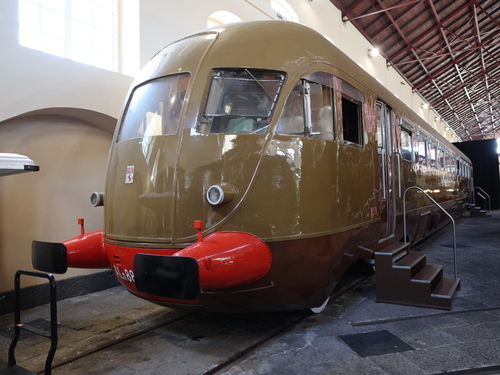 In Le Mans starten 32 Wagen zum ersten Grand-Prix-Rennen der Welt (1906)