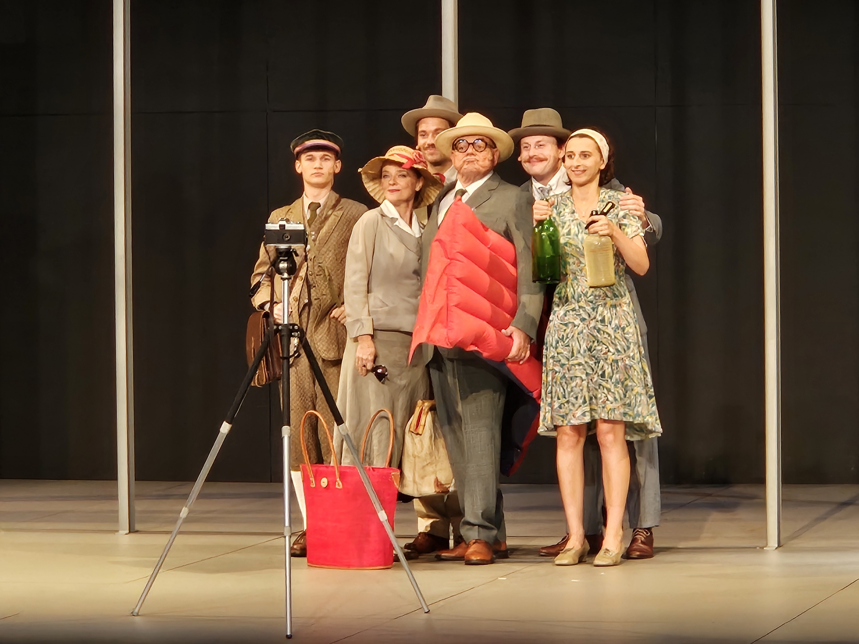 Erste bemannte Mondlandung mit Apollo 11 (Neil Armstrong und Buzz Aldrin (1969)