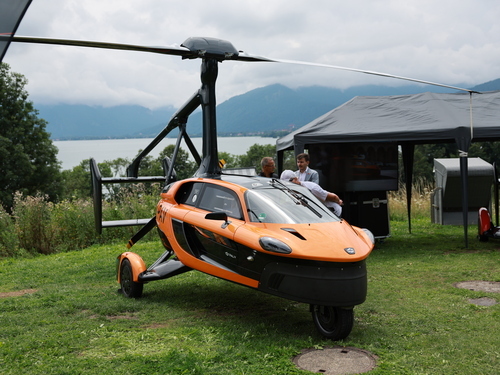 Louis Blériot überquert den Ärmelkanal als Erster in einem Flugzeug (1909)
