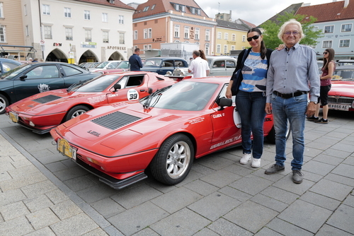 Mit Inkrafttreten des Österreichischen Staatsvertrags erhält Österreich seine volle staatliche Souveränität zurück (1955)