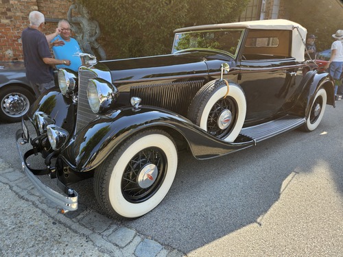 Prinz Scipione Borghese und Ettore Guizzardi gewinnen das 10.000-Meilen-Rennen Peking-Paris (1907)