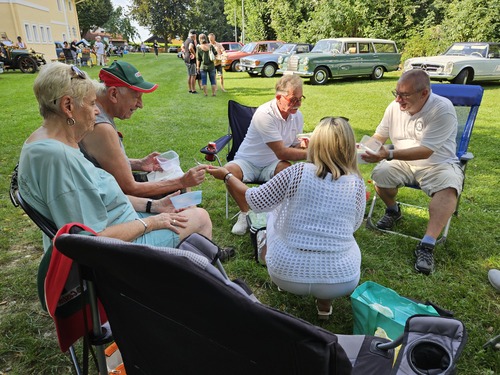 Prinz Scipione Borghese und Ettore Guizzardi gewinnen das 10.000-Meilen-Rennen Peking-Paris (1907)