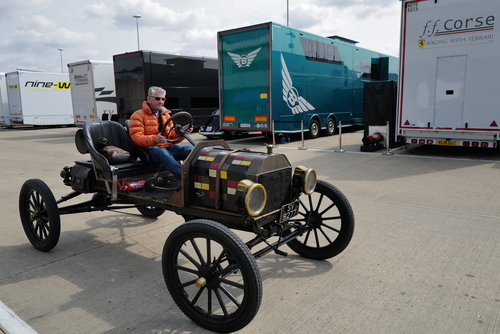 Die Automobilmarke Cadillac wird gegründet (1902) Die Automobilmarke Cadillac wird gegründet (1902)