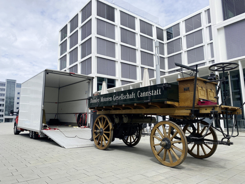 Vom Museumsschlaf auf die Straße