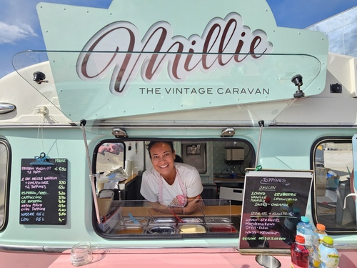 Das Space Shuttle Discovery startet zu seinem Erstflug (1984)