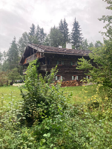 Der deutscher Modeschöpfer Karl Lagerfeld wird geboren (1933)