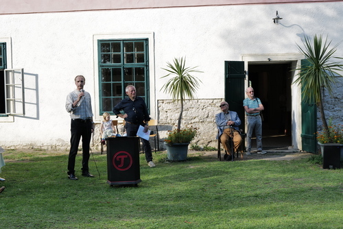 Eine Boeing B-47 fliegt zum ersten Mal über den Nordpol (1951)