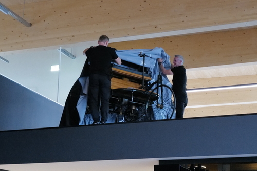 Der österreichischen Radrennfahrer Max Bulla wird in Wien geboren (1905)
