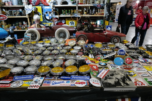 Die erste Lokomotive fährt die Strecke Mürzzuschlag-Payerbach über den Semmering (1853)