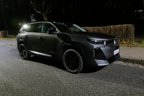 Neil Papworth verschickt das erste SMS mit dem Text "Merry Christmas" im britischen Vodafone-Netz (1992)