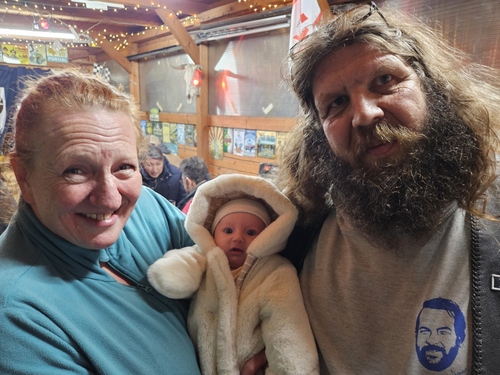 Der österreichische Rennfahrer Karl Wendlinger wird in Kufstein geboren (1968)