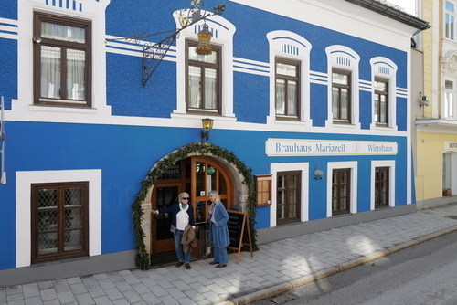 Die Wiener U-Bahn nimmt den Betrieb auf (1978)