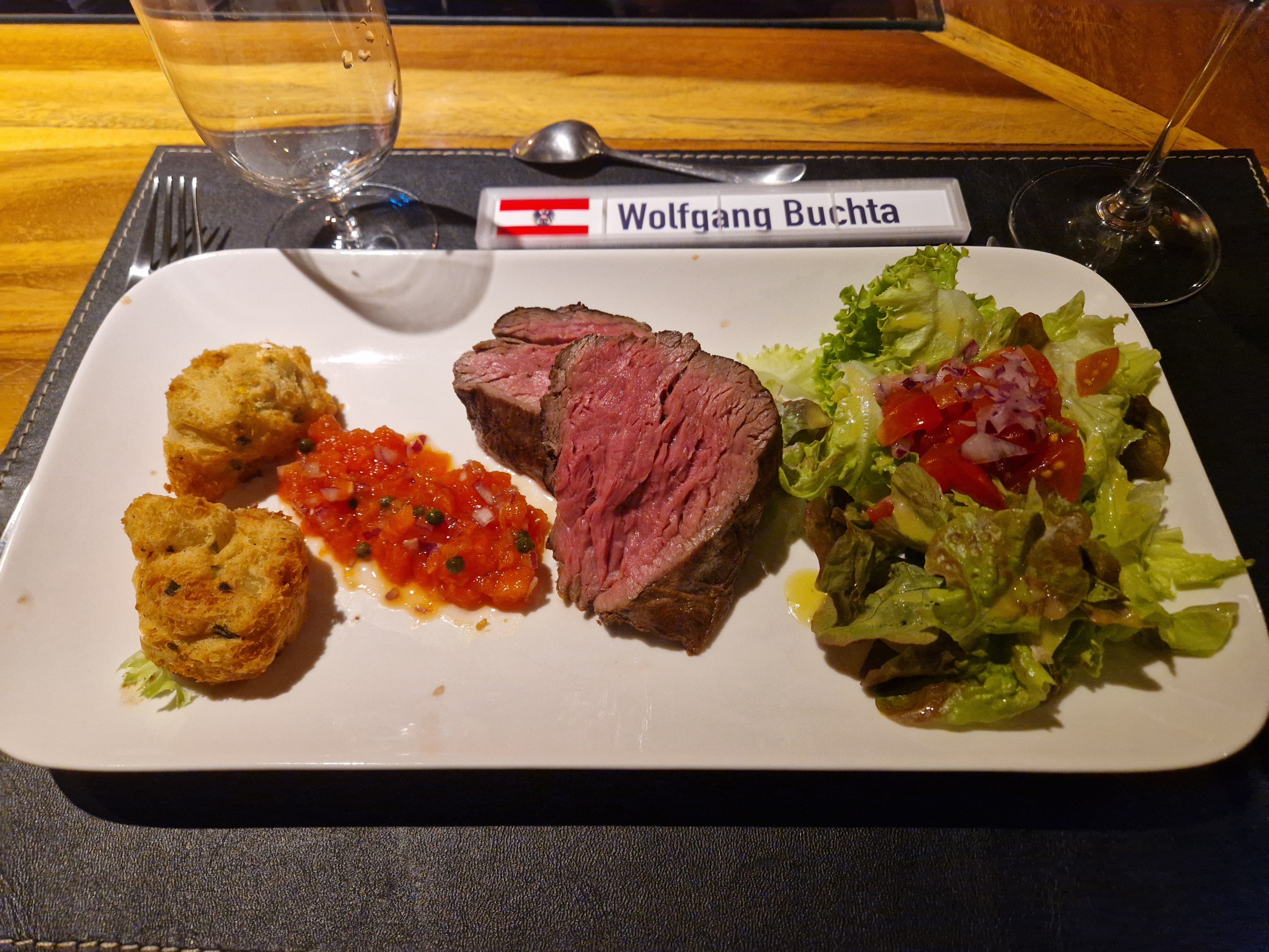 Die Supermarine Spitfire K5054 hat ihren Erstflug (1936)