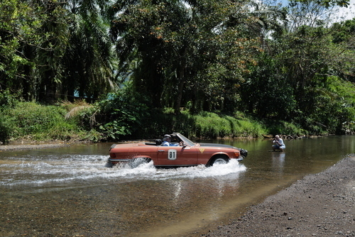 Der österreichischer Fußballspieler Toni Polster wird in Wien geboren (1964)