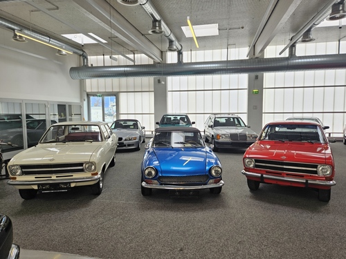 Der Brite Stephen Perry erhält ein Patent auf das von ihm erfundene Gummiband aus Naturkautschuk (1845)