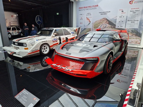 Premiere des Films "Tarzan" mit Johnny Weissmüller (1932)