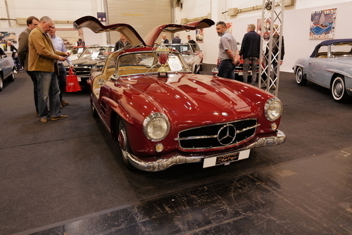 Die erste Boeing 737 der Version 100 startet zu ihrem Jungfernflug (1967)