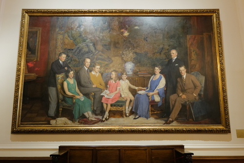 Mike Hawthorn, der erste englische Formel 1 Weltmeister, wird geboren (1929)