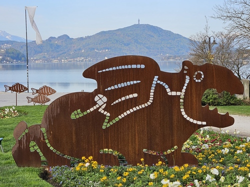 Mike Hawthorn, der erste englische Formel 1 Weltmeister, wird geboren (1929)